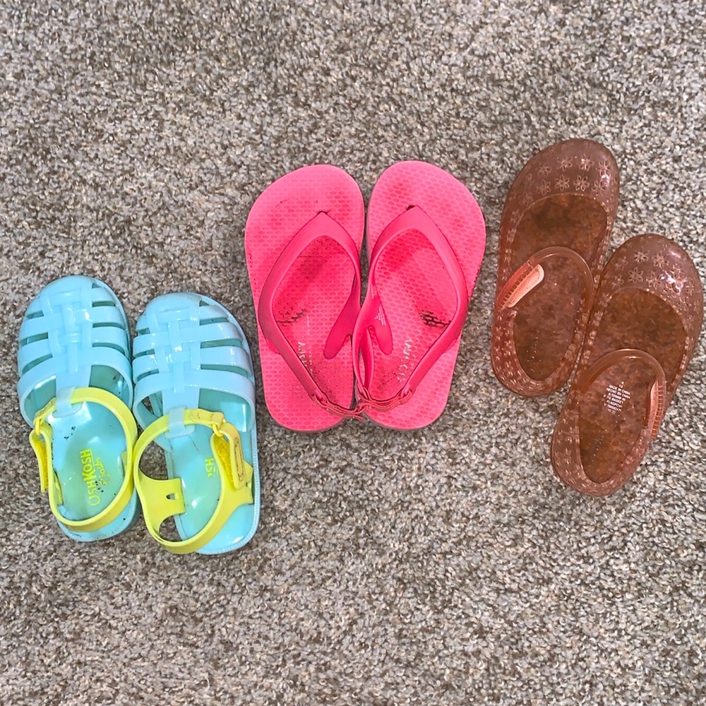 Girls size 8 sandals